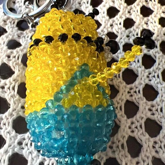 Crystal Bead Minion Keychain/Purse Charm - NWOT - Picture 3 of 6